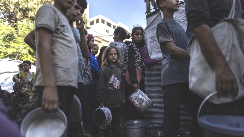 Gazze’de İnsanlık Can Çekişiyor! Açlıktan Ölenlerin Sayısı 100’ü Aştı - Resim: 6